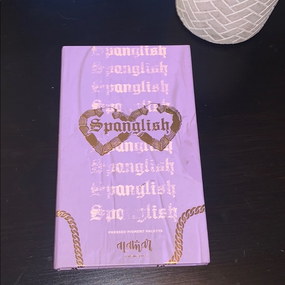 NEW- Spanglish Eye Shadow Palette - Picture 2 of 2